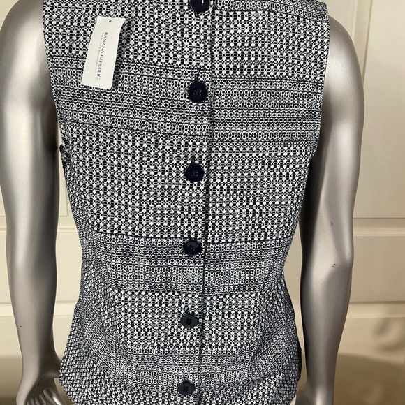 Banana Republic Black White Top Button Back Sleeveless Top Women Size Small NWT - Picture 2 of 7